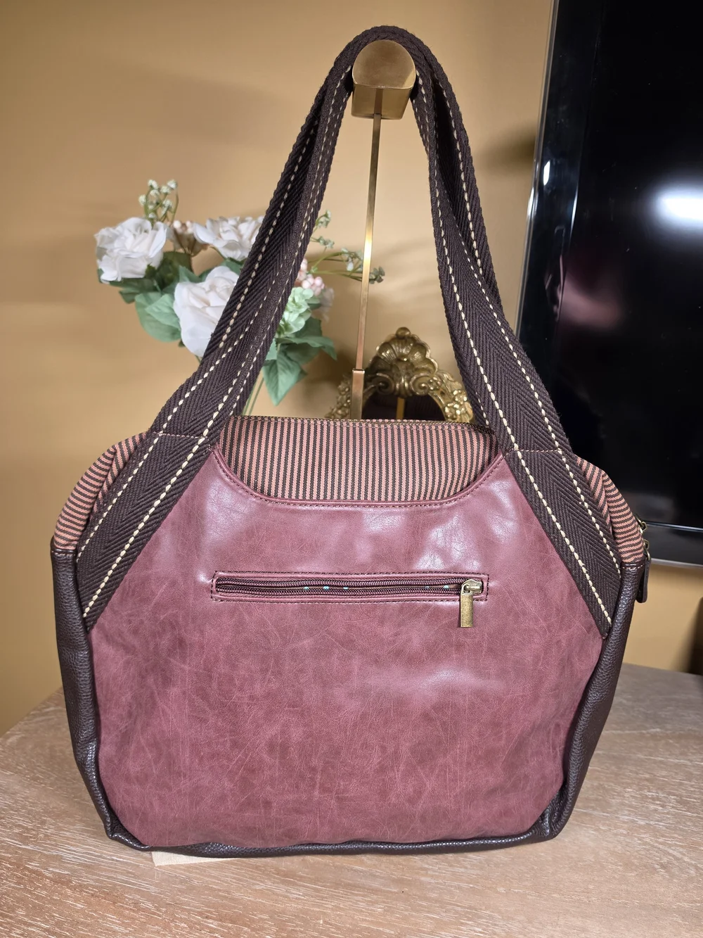 CHALA Vegan Hedgehog Bowling Zip Tote NWT!
